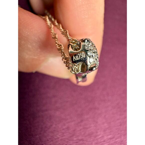 NEW - Exquisite AU750 Jaguar Moissanite Pendant + Chain - Picture 3 of 12